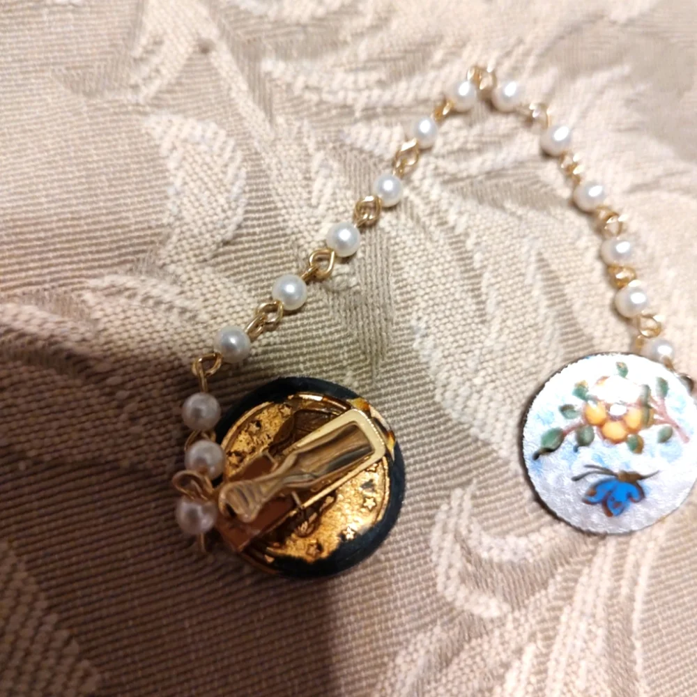 🌼🦋🪻Precious Vtg Dainty Hand Painted Floral Enameled Sweater Clip Chatelain - Picture 7 of 10